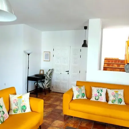 Fedelian 2 Villa